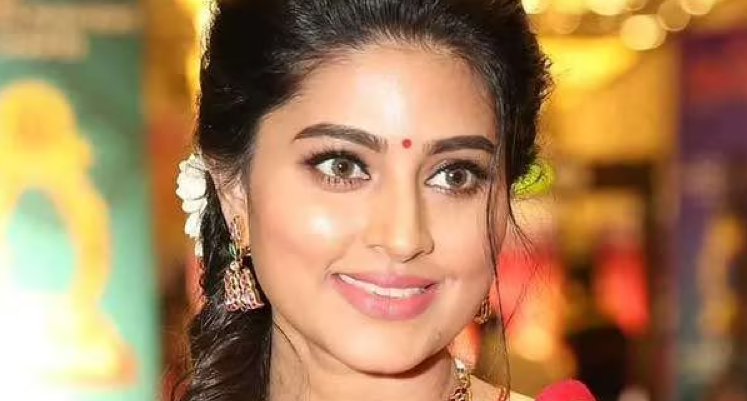 Sneha Net Worth, Wiki, Age, Weight, Height, Body Measurements, Relationships, Family