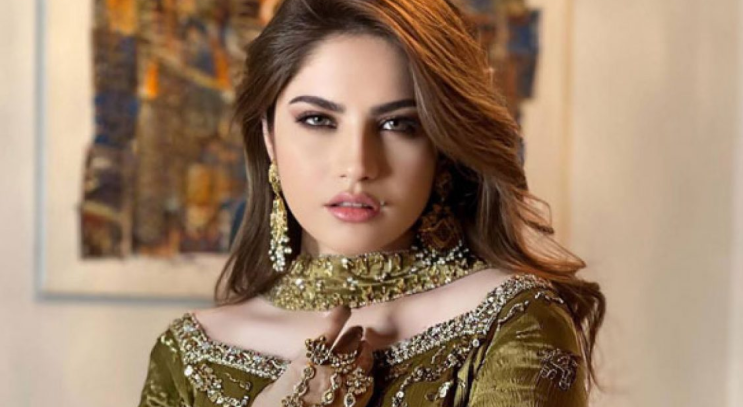 Neelam Muneer Height, Weight, Body Measurements, Bra Size, Net Worth